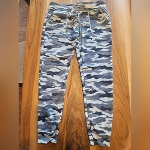 ZYIA Gray Camouflage JoggersZyia Active Unwind Joggers Womens Size Large Ca
